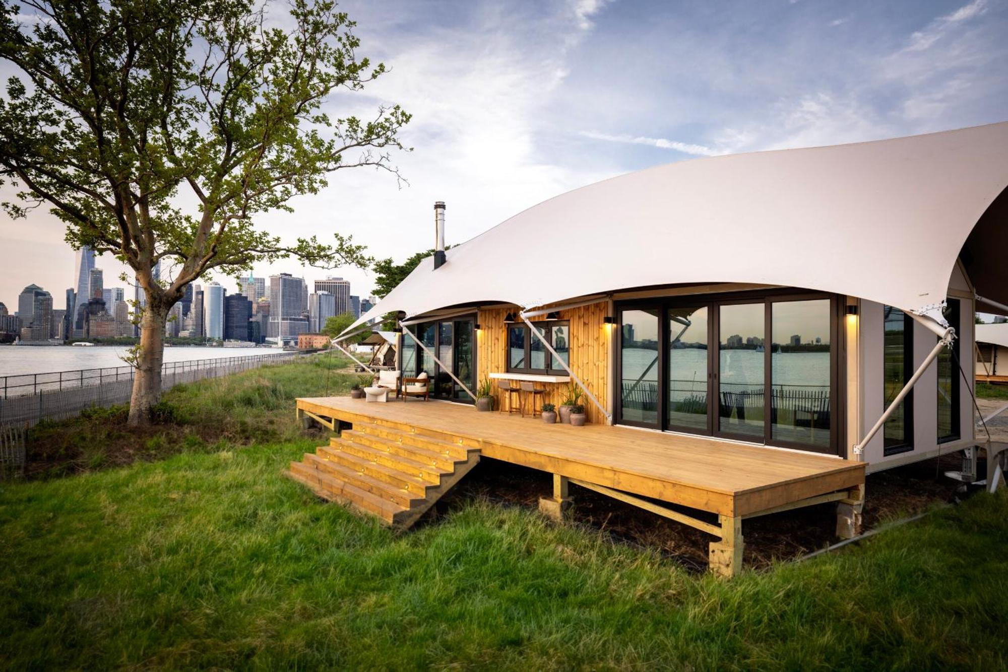 Acampamento Collective Retreats Governors Island