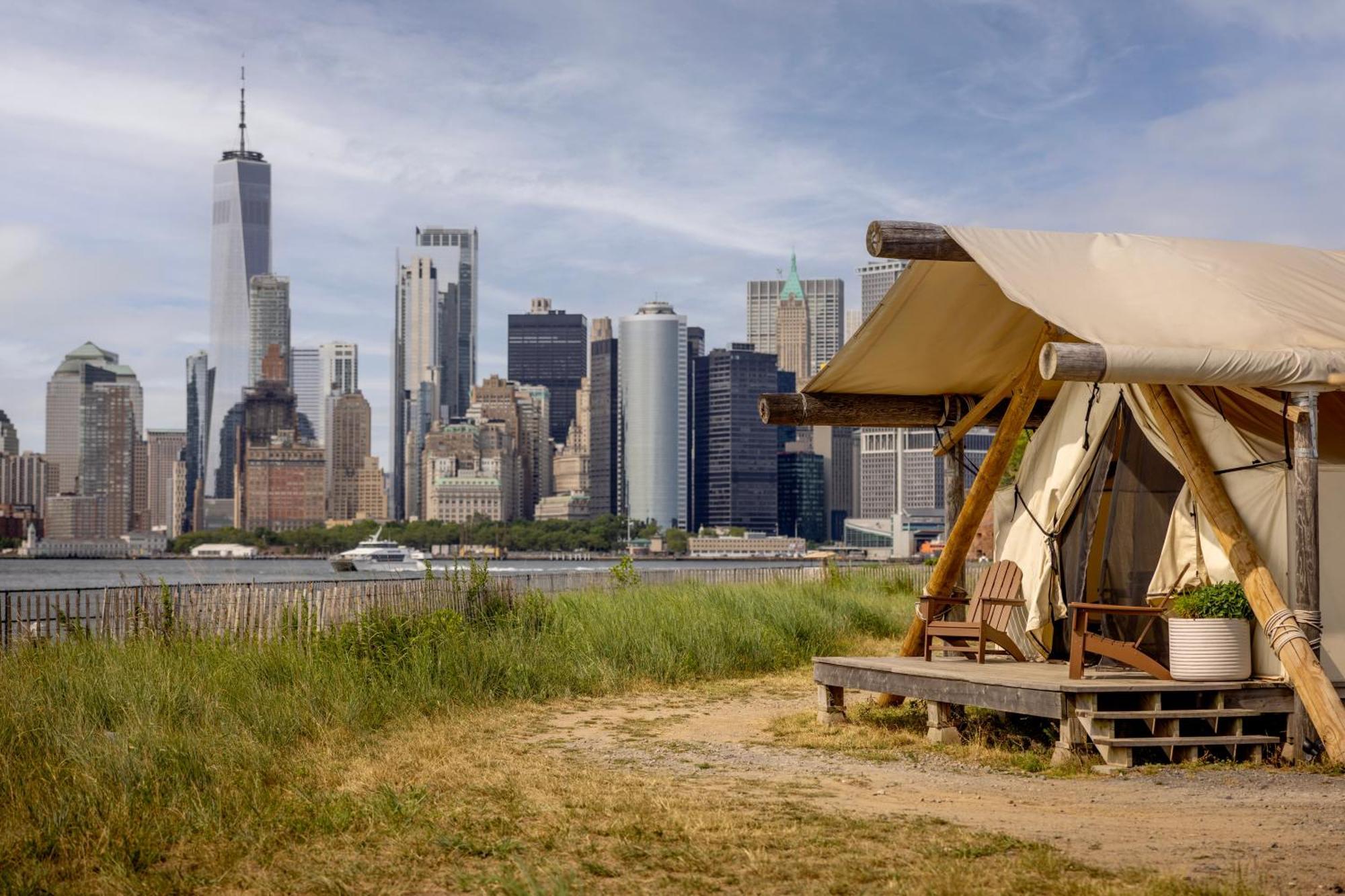 Acampamento Collective Retreats Governors Island